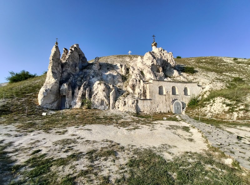 Majestic Limestone Formations at Divnogor'ye - Divnogor'ye