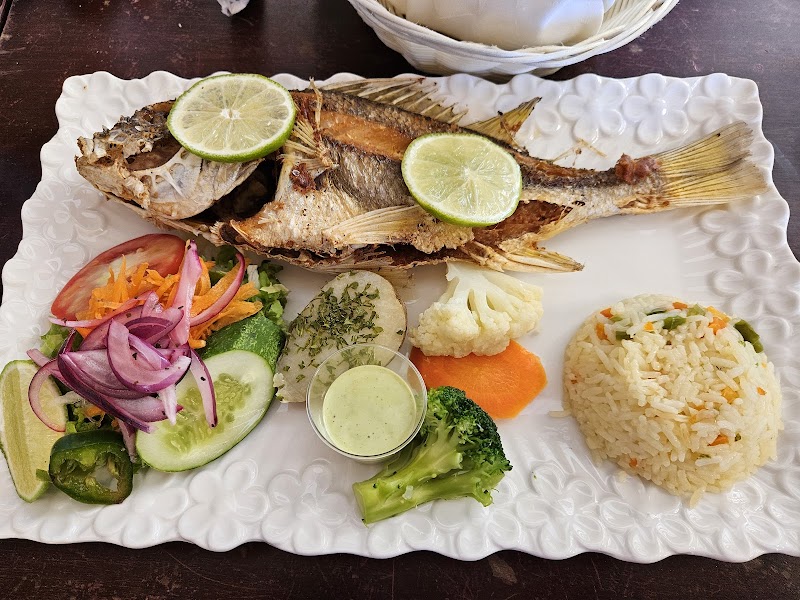 Breezy Shores: Restaurante y Hotel Brisas Marinas - Restaurante y Hotel Brisas Marinas