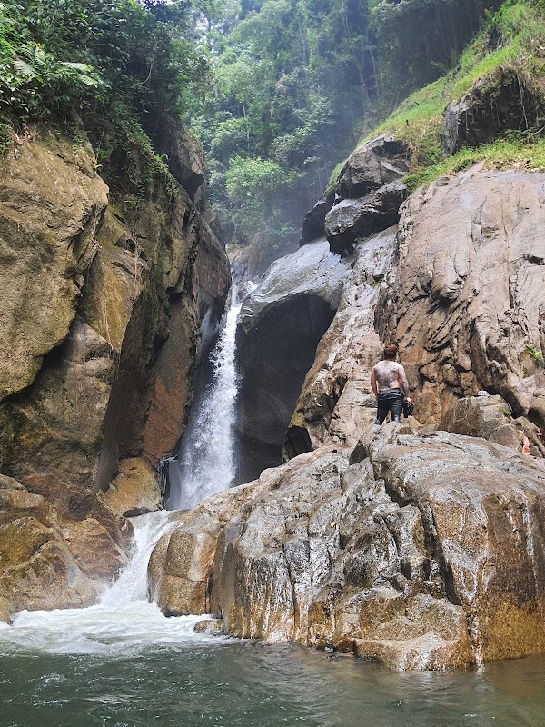Chiling Waterfalls: A Natural Marvel in Selangor - Chiling waterfalls