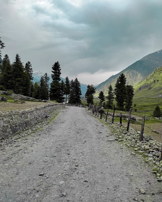 Discover the Tranquil Beauty of Warwan Valley - Warwan Valley