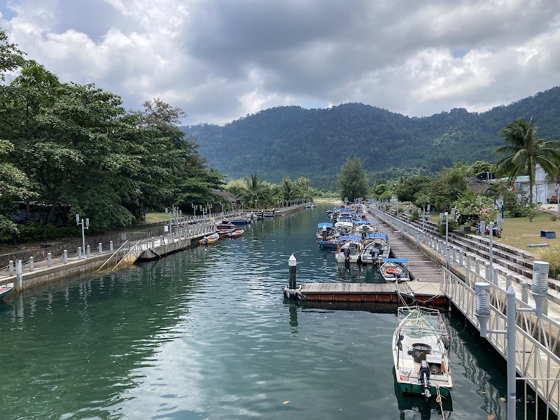 Tropical Adventure on Tioman Island - Tioman Island