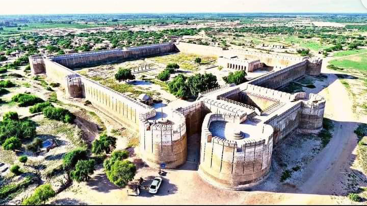 Explore the Magnificence of Naukot Fort - Naukot Fort