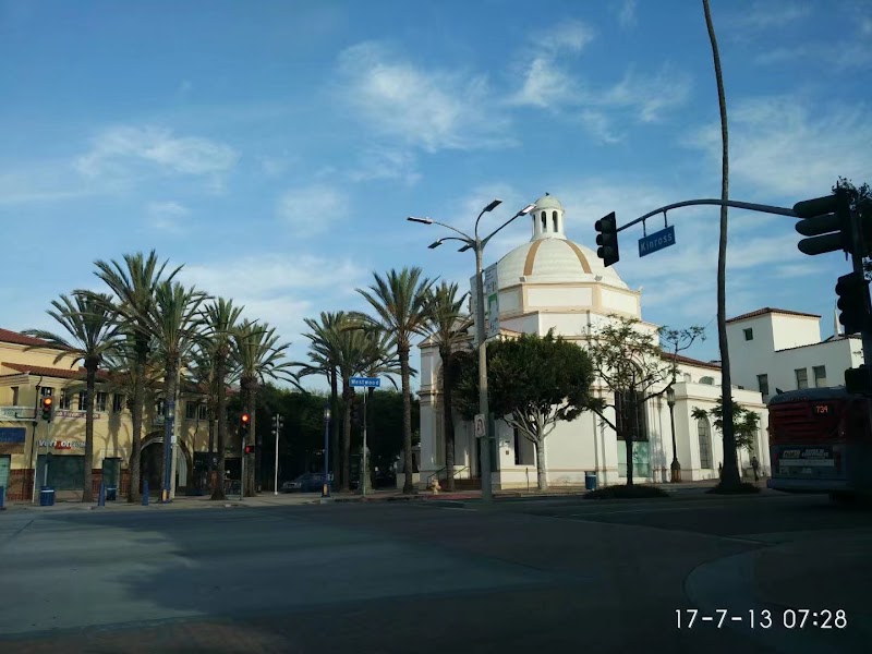 Urban Oasis: Discovering Westwood outdoor detail