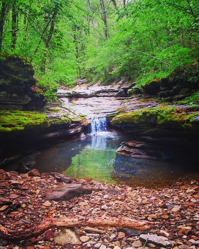 Discover the Hidden Gem of Indian Creek Trail - Indian Creek Trail eye of the needle - Buffalo River
