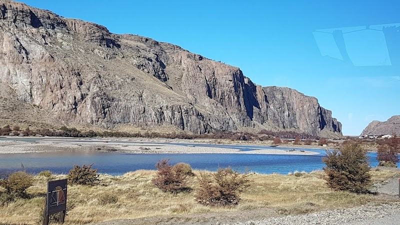 Majestic Vistas of Fitz Roy - El Chaltén Viewpoint (City & Fitz Roy)