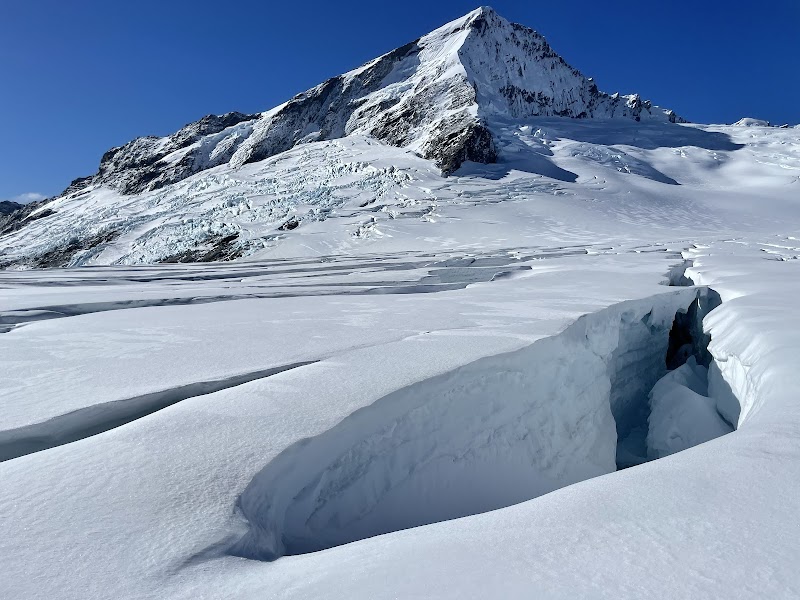 Majestic Peaks: Tititea / Mount Aspiring - Tititea / Mount Aspiring