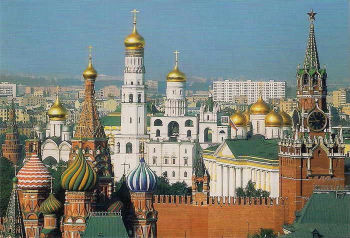 Historical Splendor at The Moscow Kremlin - The Moscow Kremlin