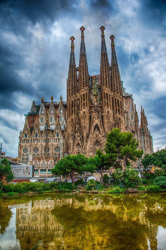Majestic Spires of Barcelona - Basílica de la Sagrada Família