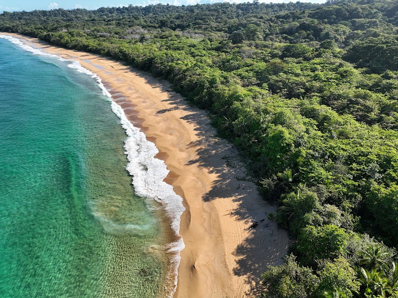 Sandy Retreat: Playa Bluff, Panama - Playa Bluff
