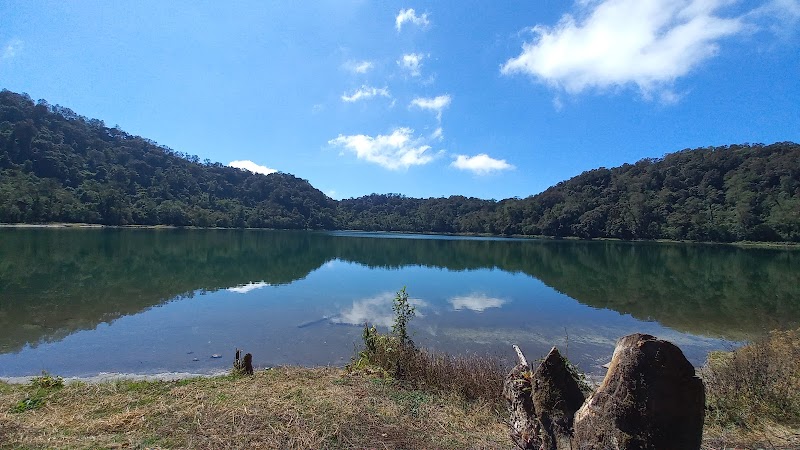 The Enchanting Chicabal Lake: A Sacred Guatemalan Gem - Chicabal Lake