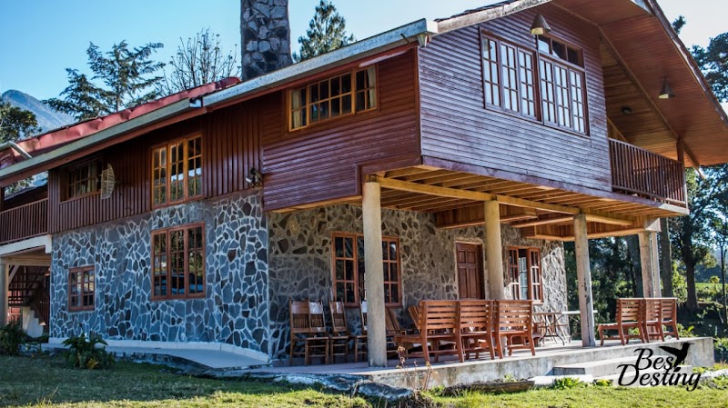 Nature's Tranquility: Los Quetzales Ecolodge & Spa - Los Quetzales Ecolodge & Spa