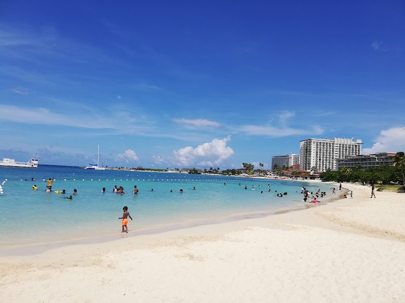 Sun-Kissed Serenity at Ocho Rios Bay Beach - Ocho Rios Bay Beach
