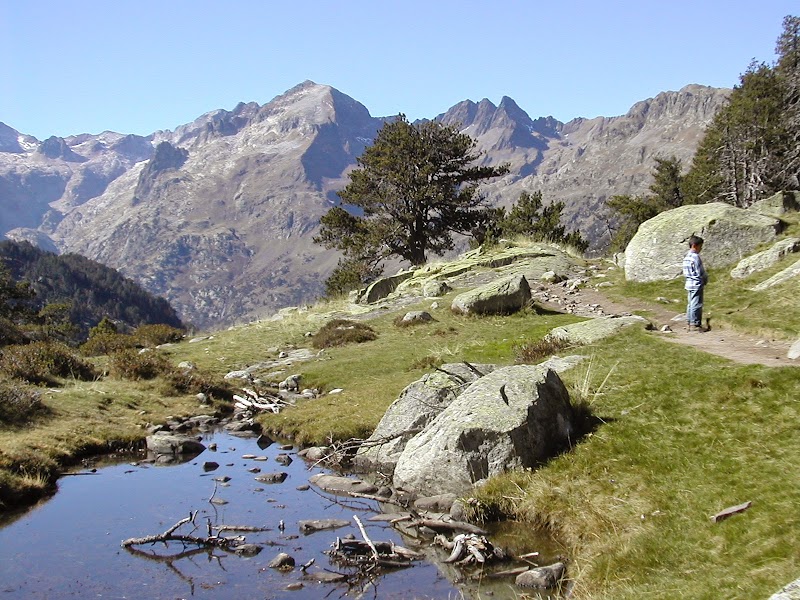 Waterfalls & Peaks: Valle de Benasque surrounding landscape