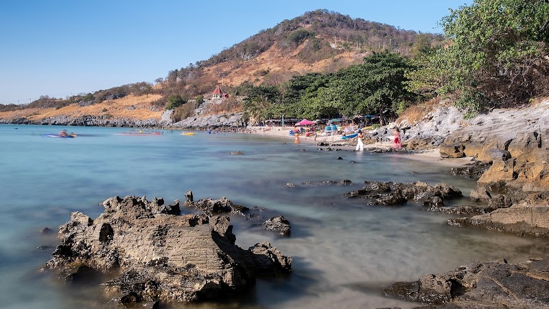Coastal Charm: Hat Tham Phang’s Tranquil Bay - Hat Tham Phang