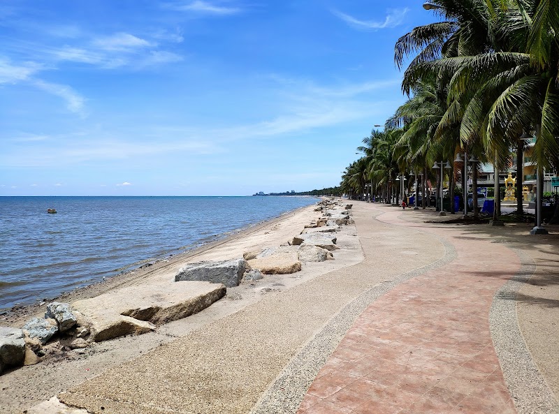 Sunlit Strolls at Wonnapha Beach - Wonnapha Beach