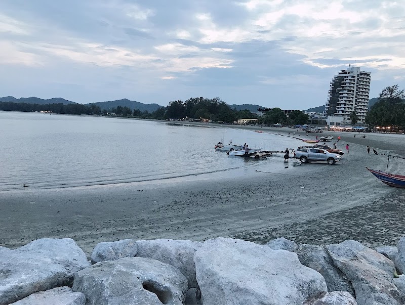 Coastal Wonders at Khao Takiab Beach - Khao Takiab beach