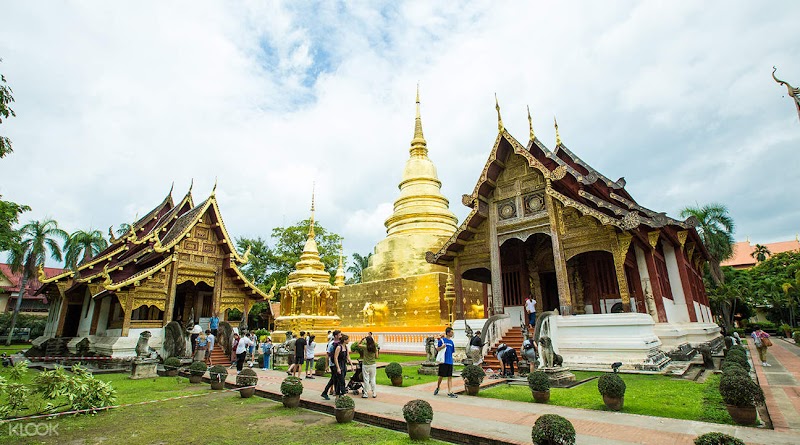 Golden Views at Doi Suthep - Doi Suthep
