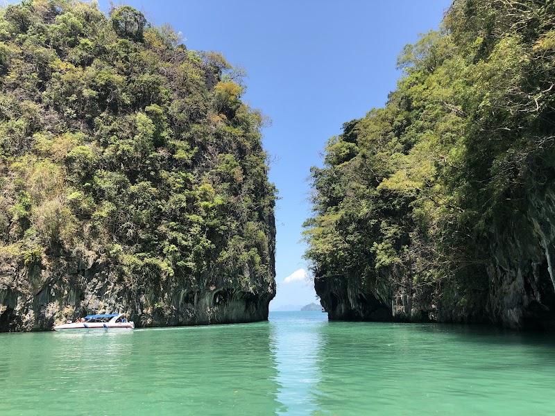 Nature's Sculptures: Ko Hong, Krabi - Ko Hong