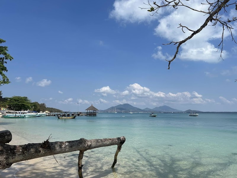 Sandy Shores of Ko Samet - Ko Samet