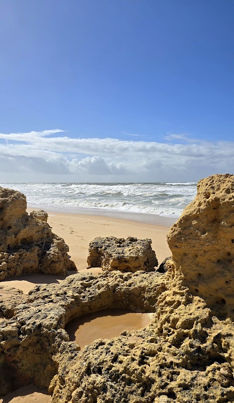Sun-Soaked Sands of Pêra Big Beach - Pêra Big Beach