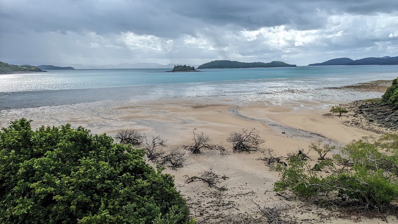 Hidden Cove: The Serene Beauty of Queensland - Hidden Cove