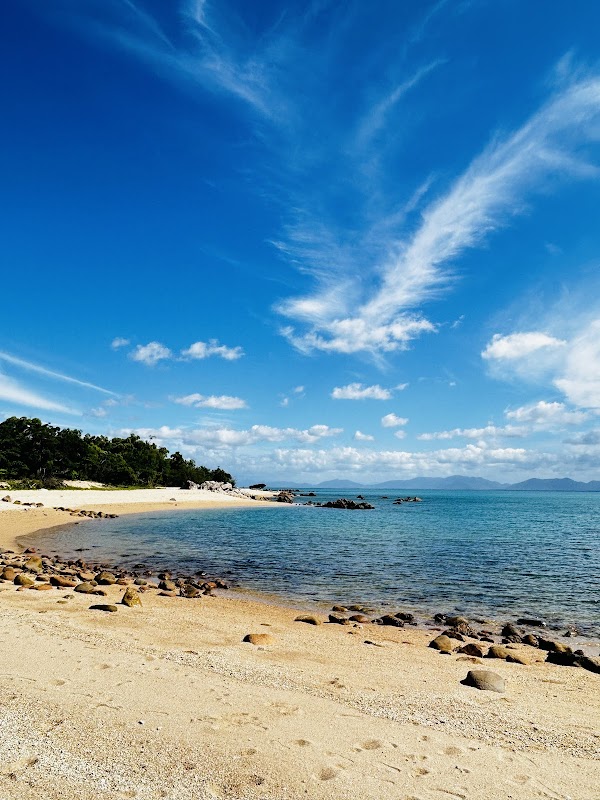 Tranquil Havens: Hideaway Bay - Hideaway Bay