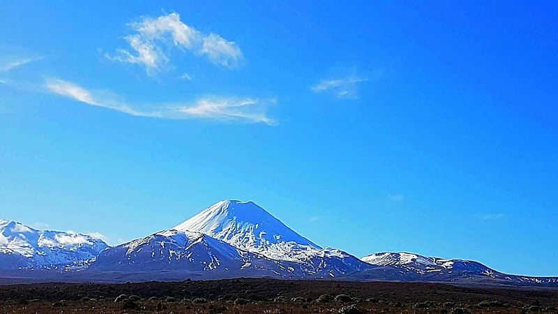 Mountain Marvel: Meads Wall in Tongariro outdoor detail
