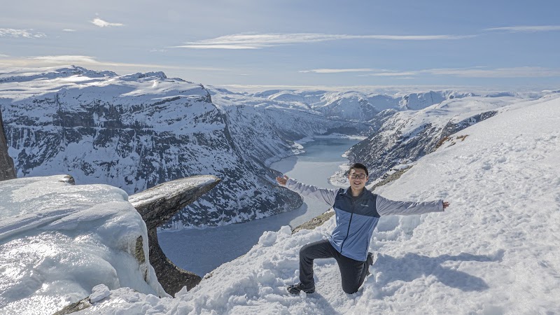 Adventuring at Trolltunga Active - Trolltunga Active