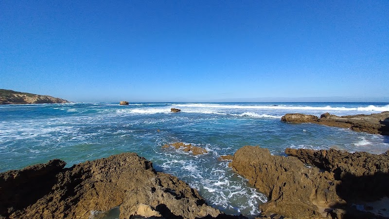 Discover the Scenic Beauty of Sorrento Ocean Beach outdoor detail