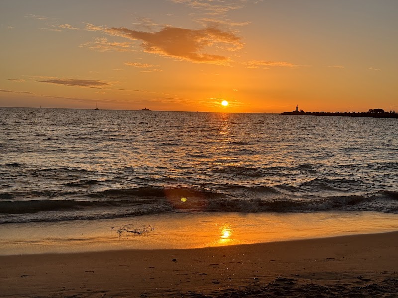 Discover Bathers Beach: Coastal Charm - Bathers Beach
