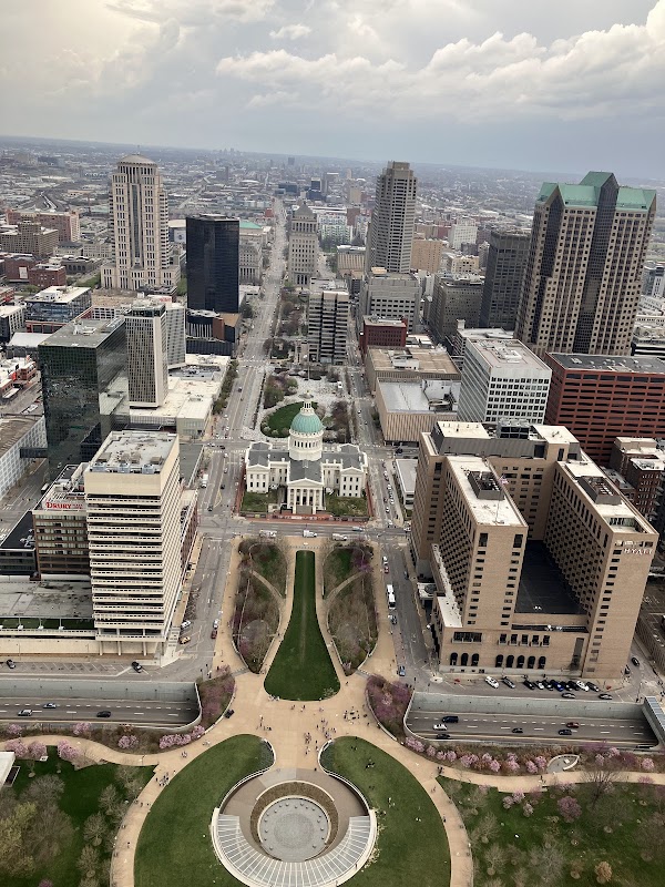 The Gateway Arch in St. Louis outdoor detail