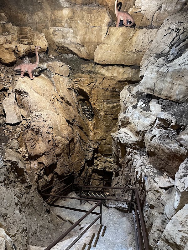 The Enchantment of Crystal Onyx Cave surrounding landscape