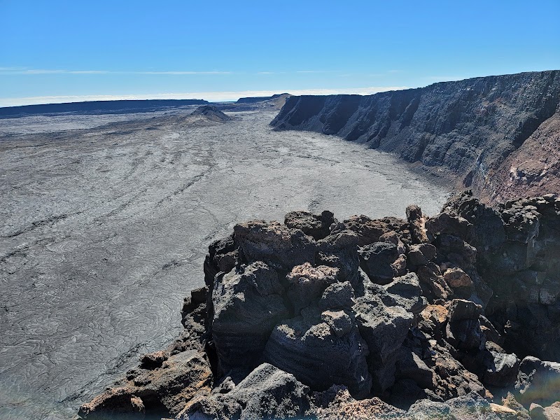 Hiking the Majestic Mauna Loa Summit Trail - Mauna Loa Summit Trail