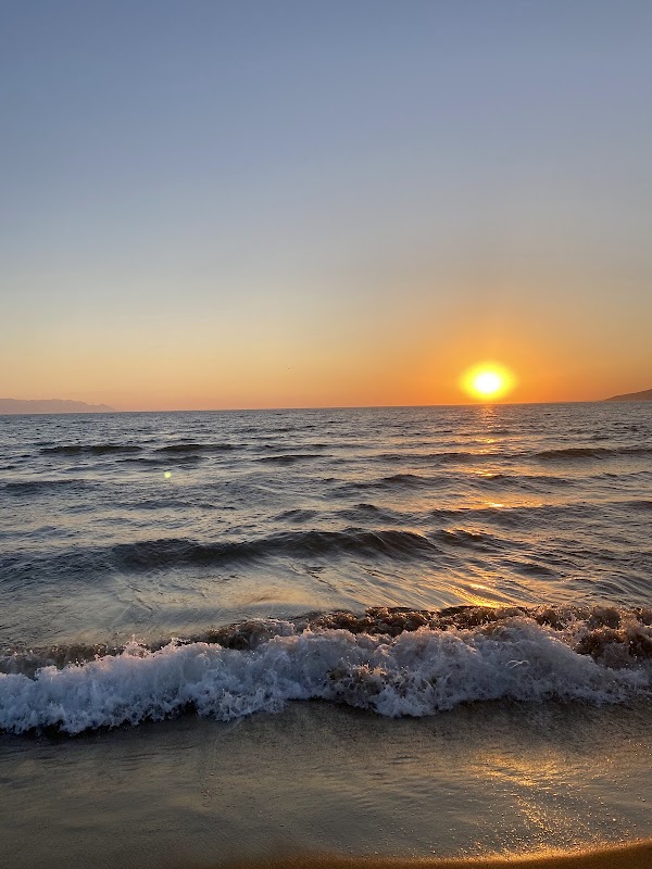 Sun-Kissed Serenity at Pamucak Beach - Pamucak Beach