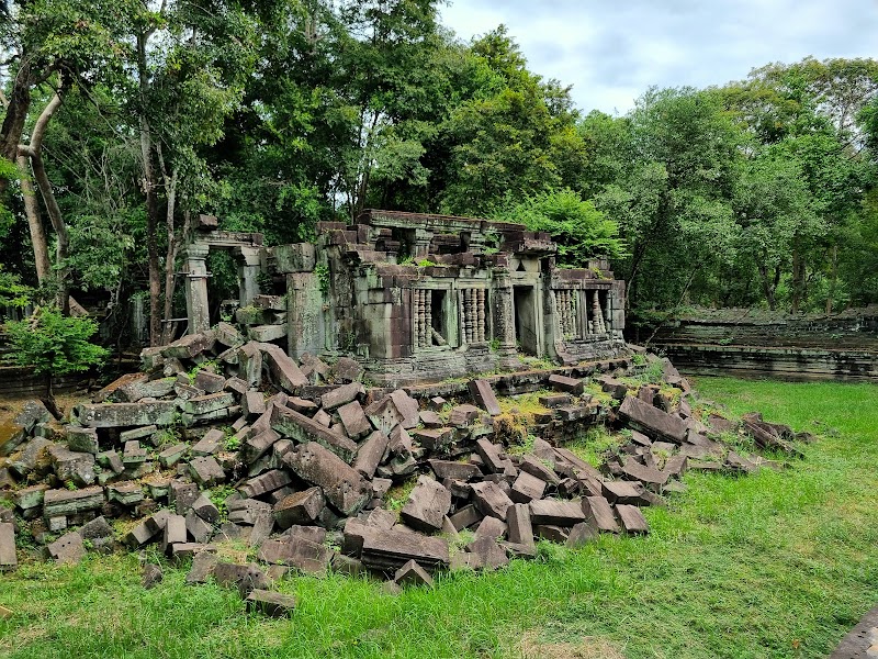 Ancient Ruins: Prasat Beng Mealea - Prasat Beng Mealea