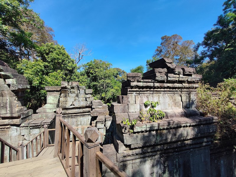 Ancient Ruins: Prasat Beng Mealea - Prasat Beng Mealea