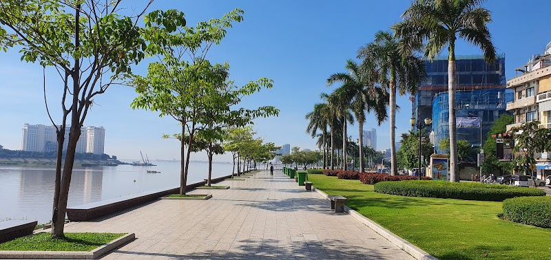 Riverside Charm: Phnom Penh's Riverside Path - Riverside Path