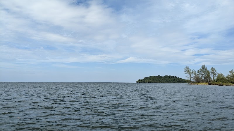 Escape to Koh Sralau's Enchanted Waters - Koh Sralau