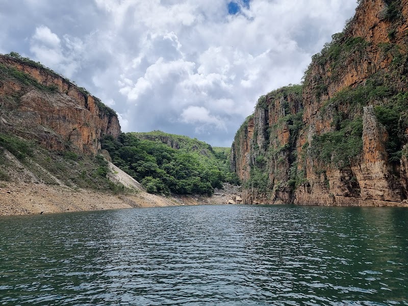 Exploring the Wonders of Canyon da Barragem da Hidrelétrica de Furnas - Canyon da Barragem da Hidrelétrica de Furnas