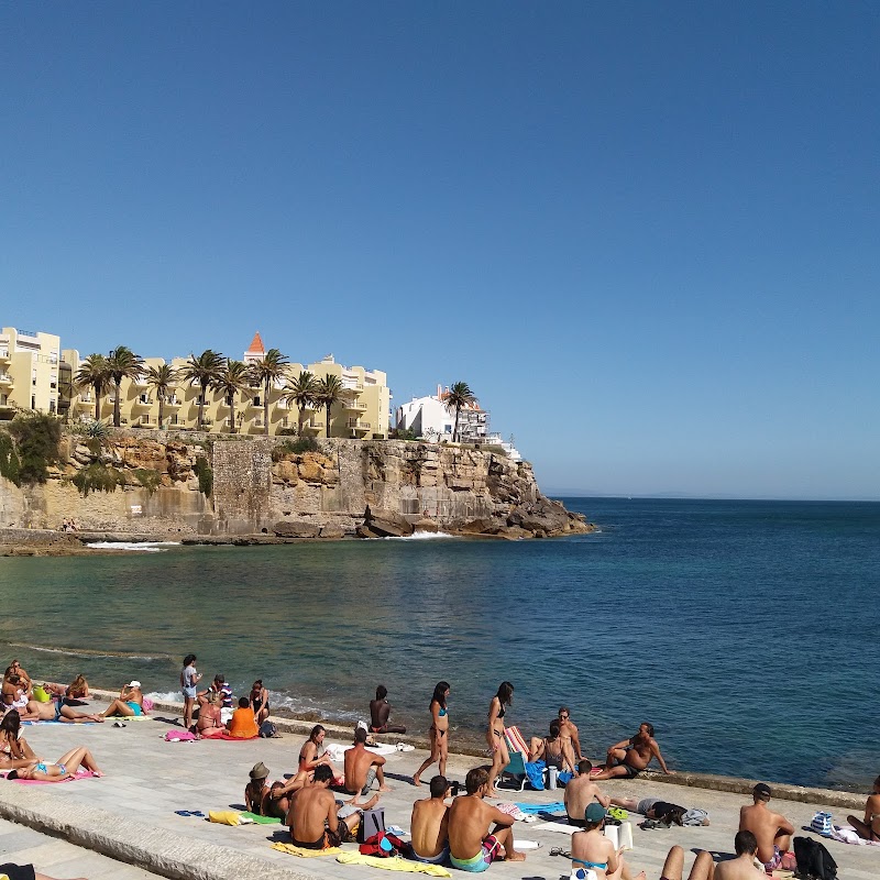 Charming Coastline & Historic Lighthouse in Cascais - Cascais