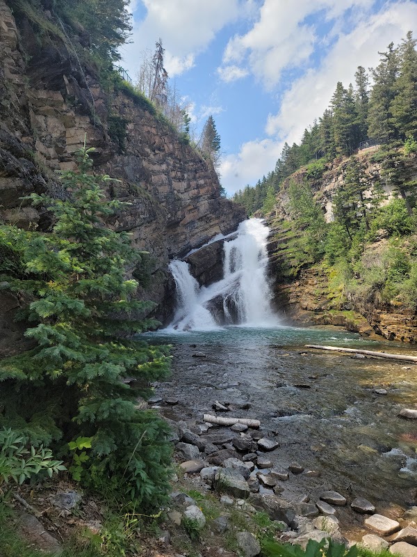 Majestic Lakes & Peaks: Waterton Lakes National Park - Waterton Lakes National Park of Canada