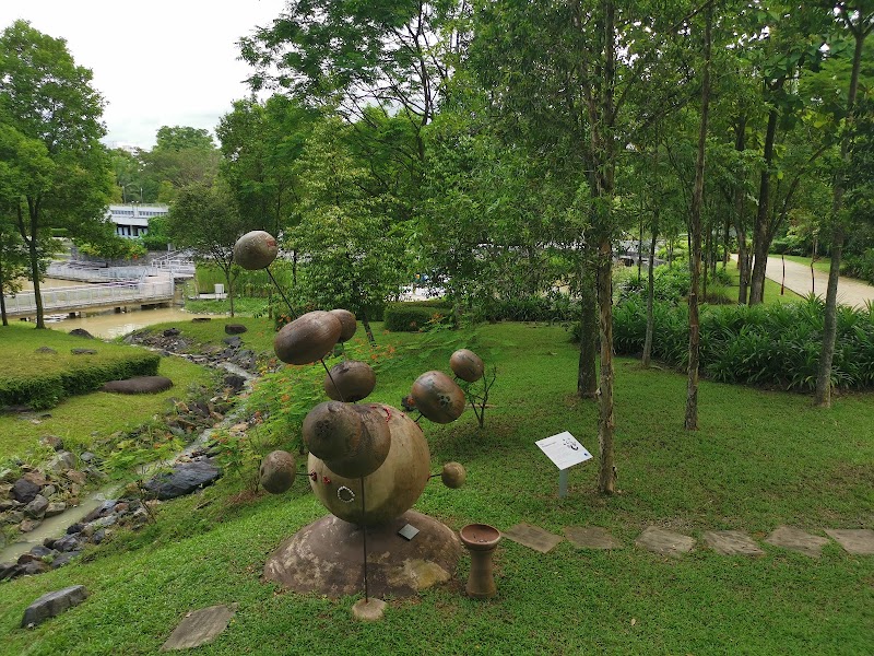 Nature's Retreat: Jurong Eco-Garden - Jurong Eco-Garden