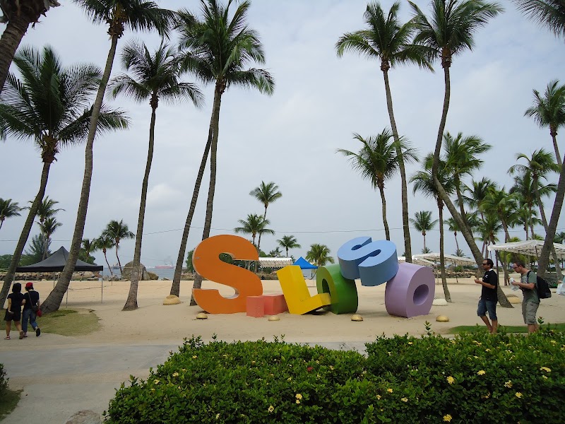 Sunny Escapes: Siloso Beach in Singapore - Siloso Beach