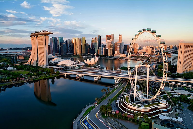 A Sky-High Spin in Singapore - Singapore Flyer