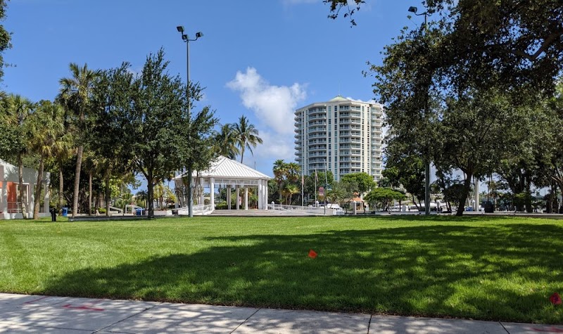 Scenic Relaxation at Esplanade Park, Fort Lauderdale - Esplanade Park
