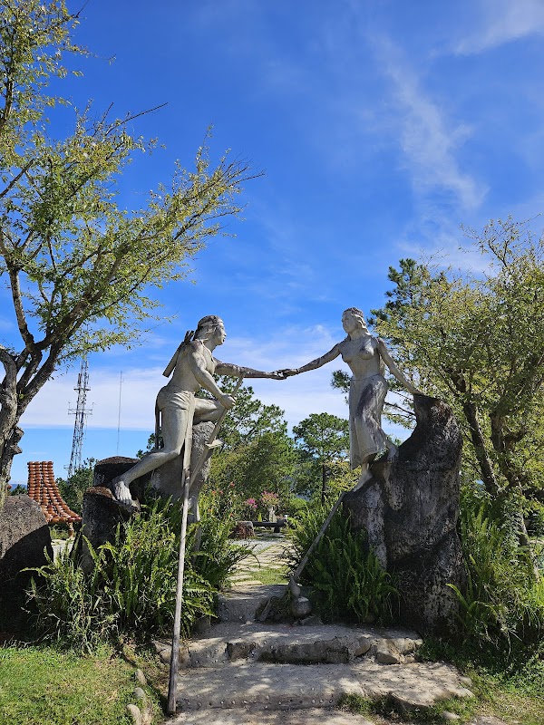 Lang Bian Peaks – A Natural Wonderland in Lam Dong - Lang Bian