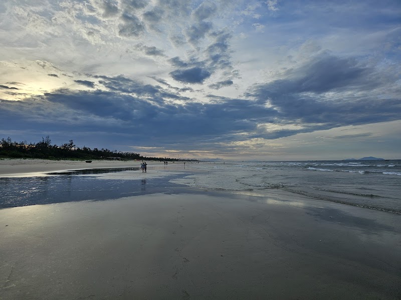 Sun-Kissed Shores: Tam Thanh Beach - Bãi Biển Hạ Thanh - Tam Thanh Beach
