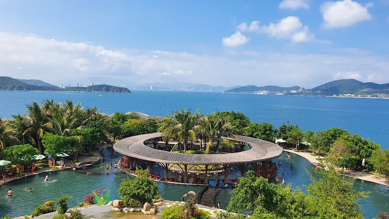 Island Paradise: Hòn Tằm Near Nha Trang - Hòn Tằm