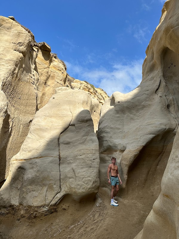 Hiking at Ho Chi Minh Trail, La Jolla surrounding landscape
