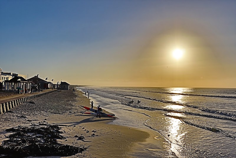 Surf Paradise: Muizenberg Beach - Muizenberg Beach